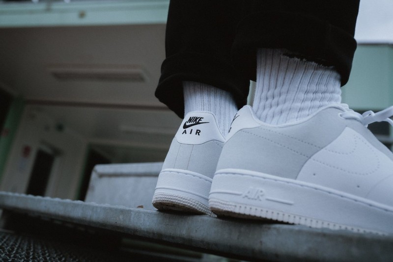 A cold wall air store force 1 low on feet